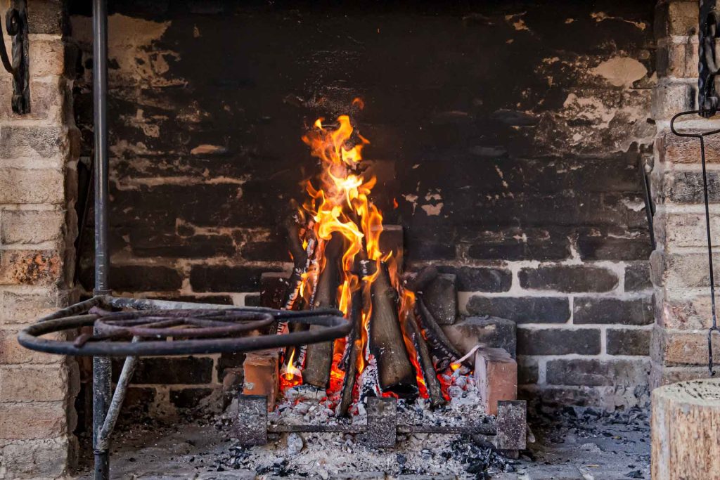 Consejos de seguridad si enciendes la chimenea